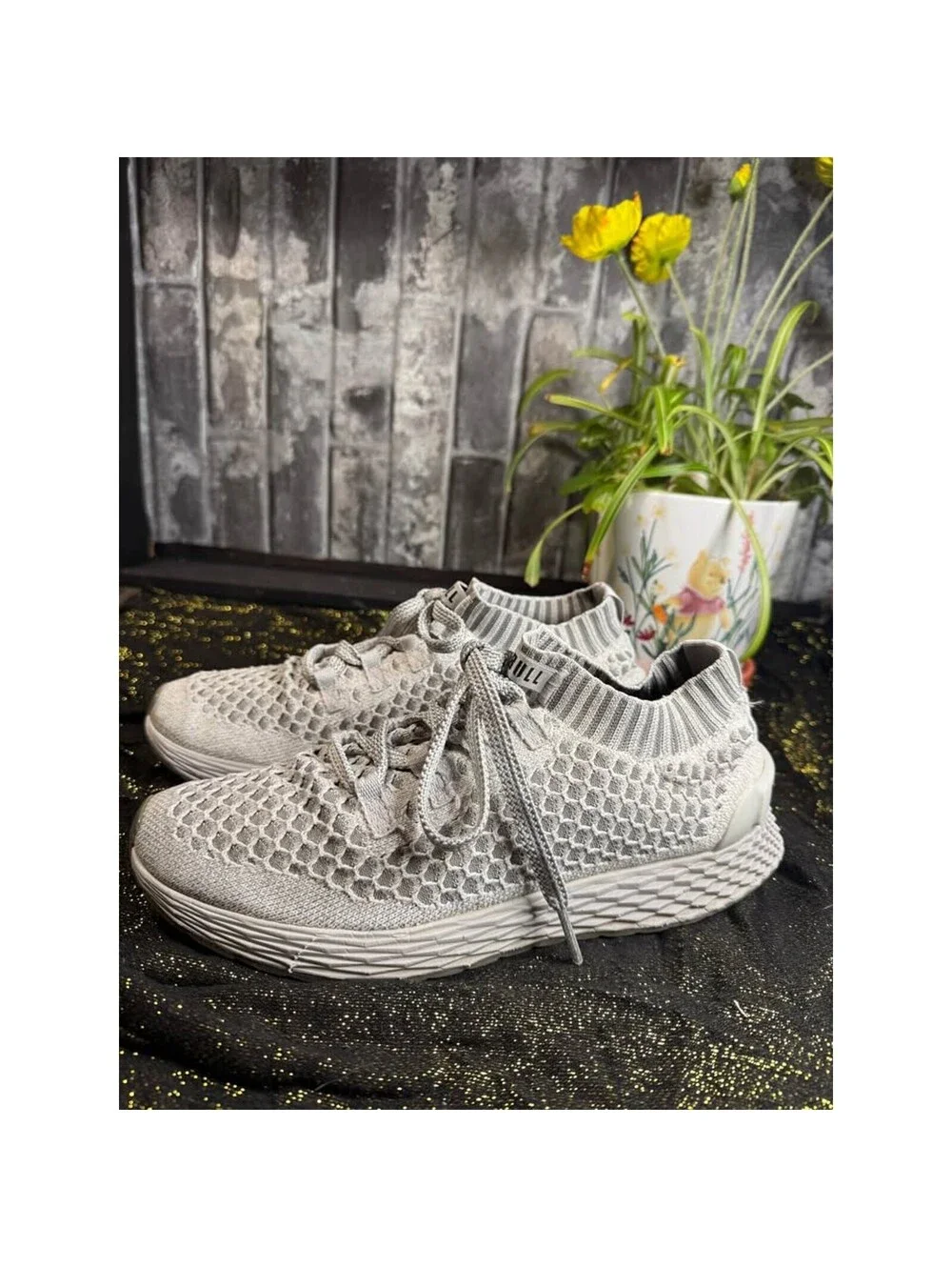 NOBULL Knit Runner Training Shoes - Heather Grey / White (Size 8m /women 9.5)